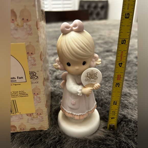 Precious Moments Special 1990 Limited Edition - Picture 2 of 3